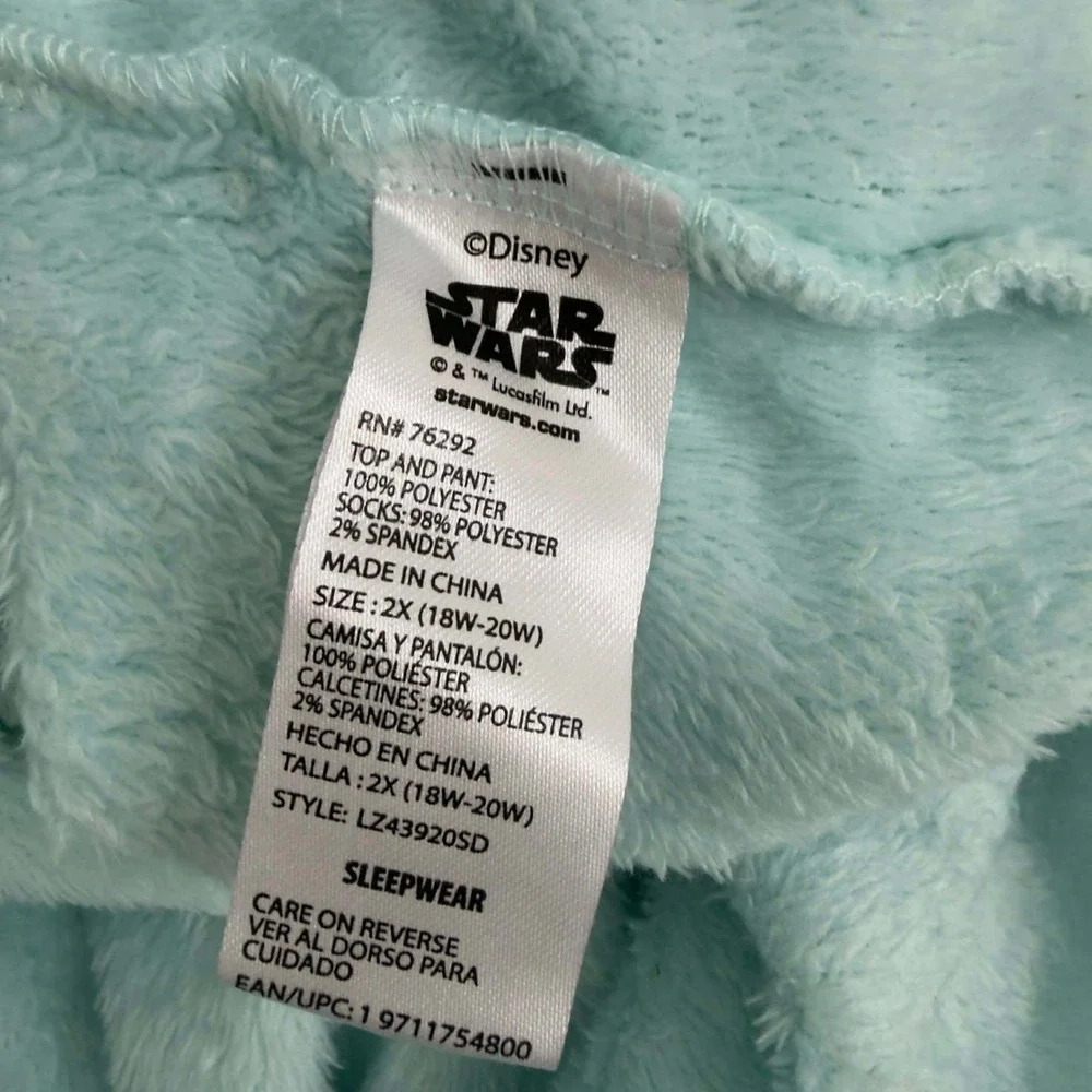 Disney Star‎ Wars Women's Grogu Baby Yoda Plush Fleece Sleep Top Size 2X - Picture 5 of 5